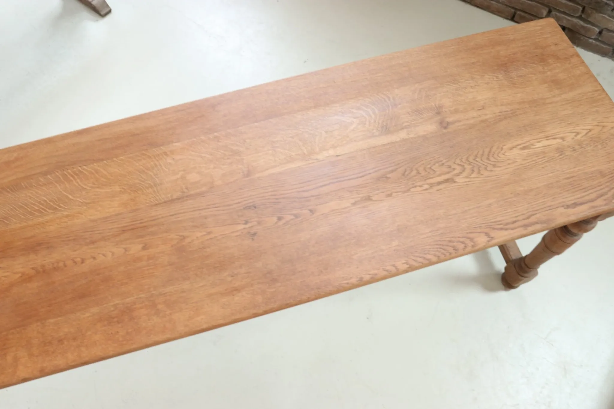 Long antique oak table with turned legs – 239 cm