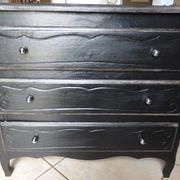 Louis XV style 3-drawer chest of drawers with steel buttons