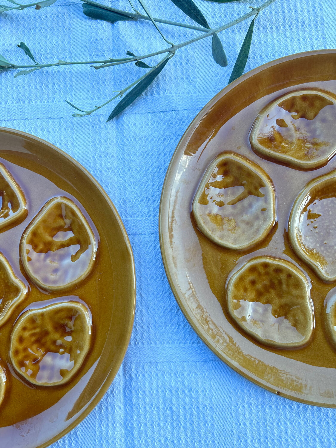 Oyster plates