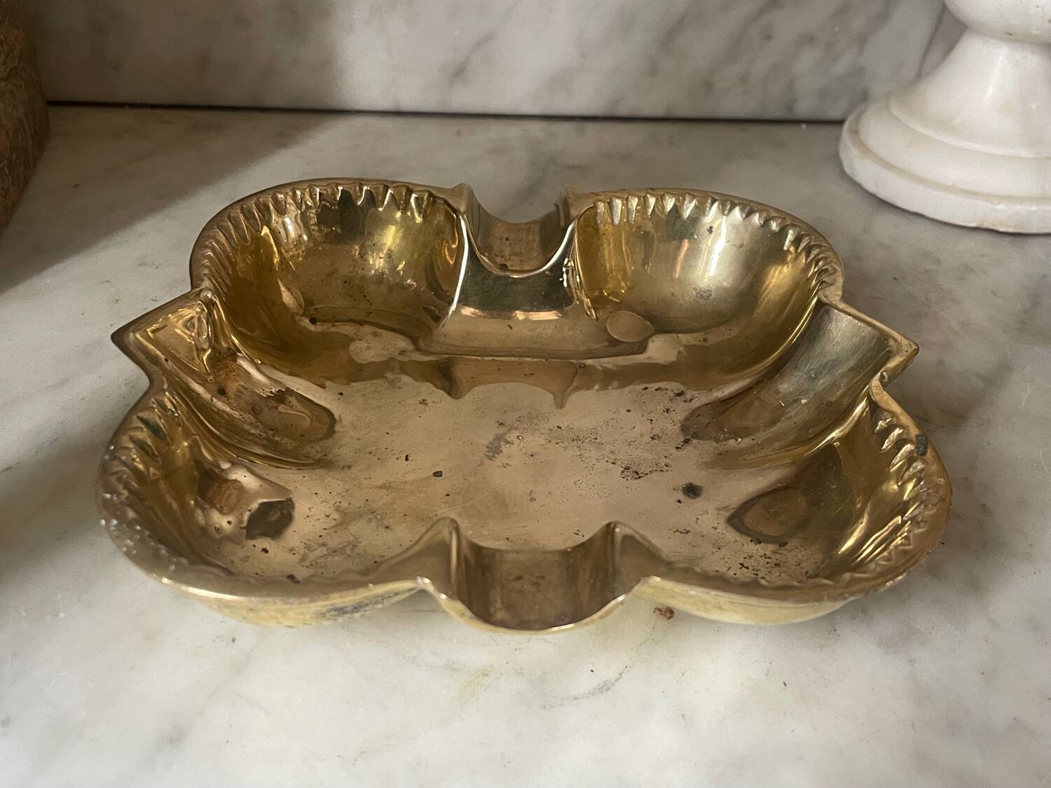 Solid brass cigar ashtray