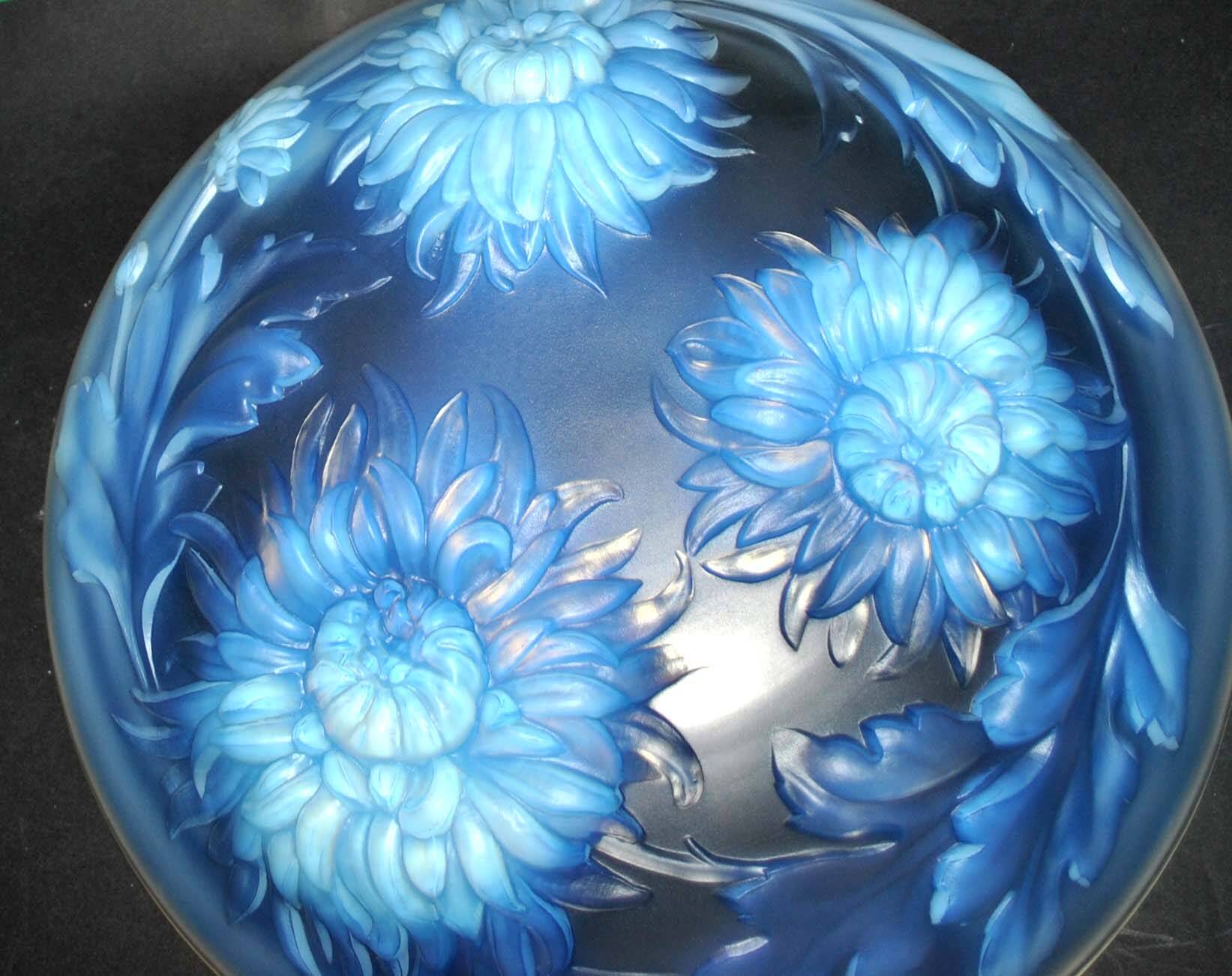 Art deco "dahlia" basin cup in opalescent glass sabino etling verlys? 1920