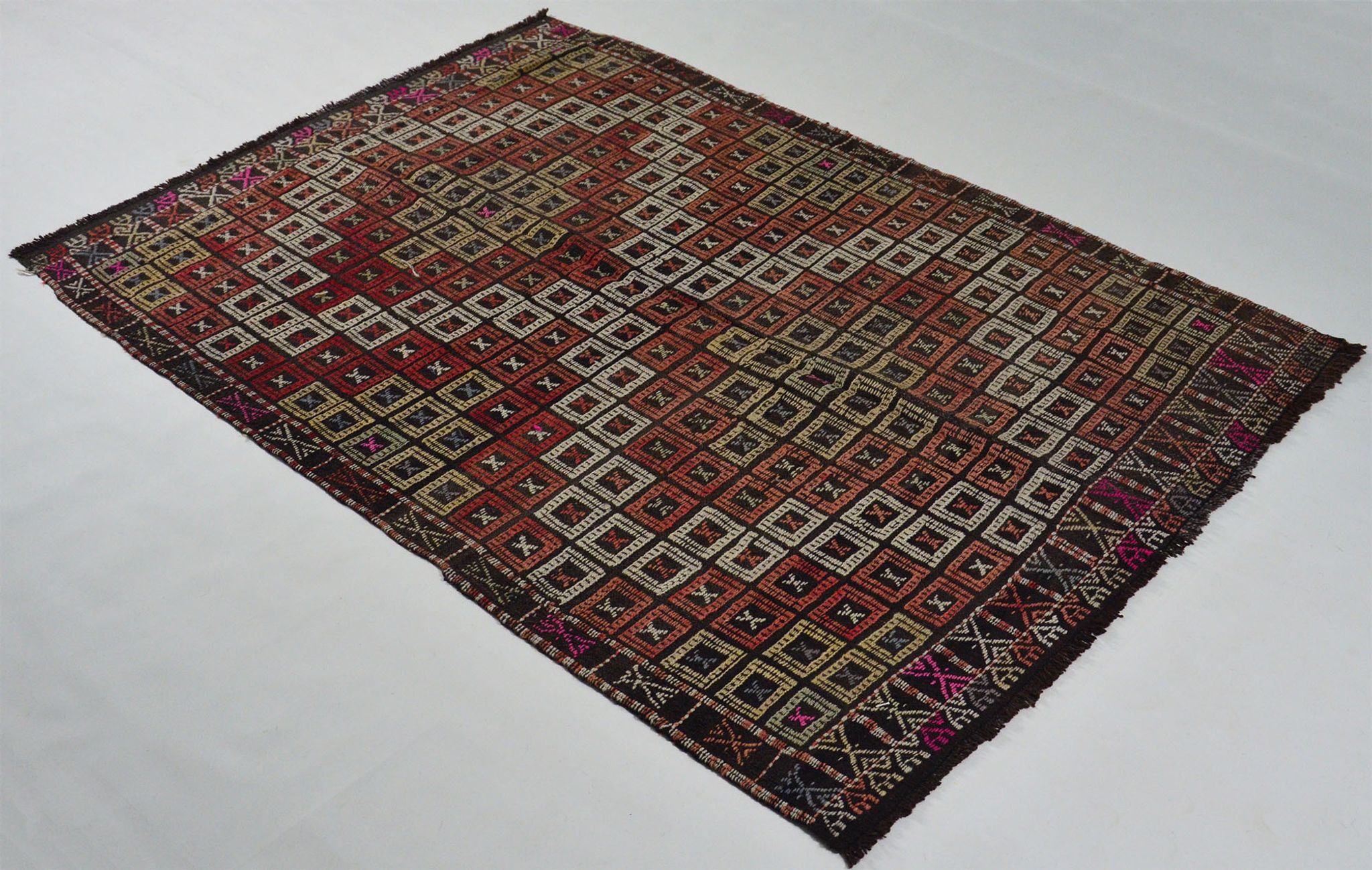 Anatolian handmade kilim rug 207 cm x 153 cm