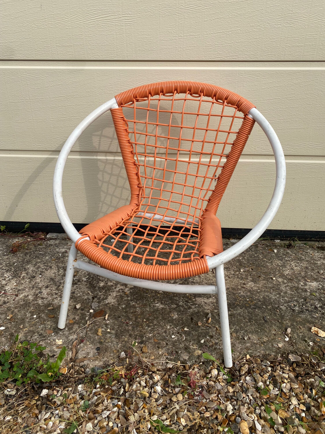 Vintage children's armchair scoubidou