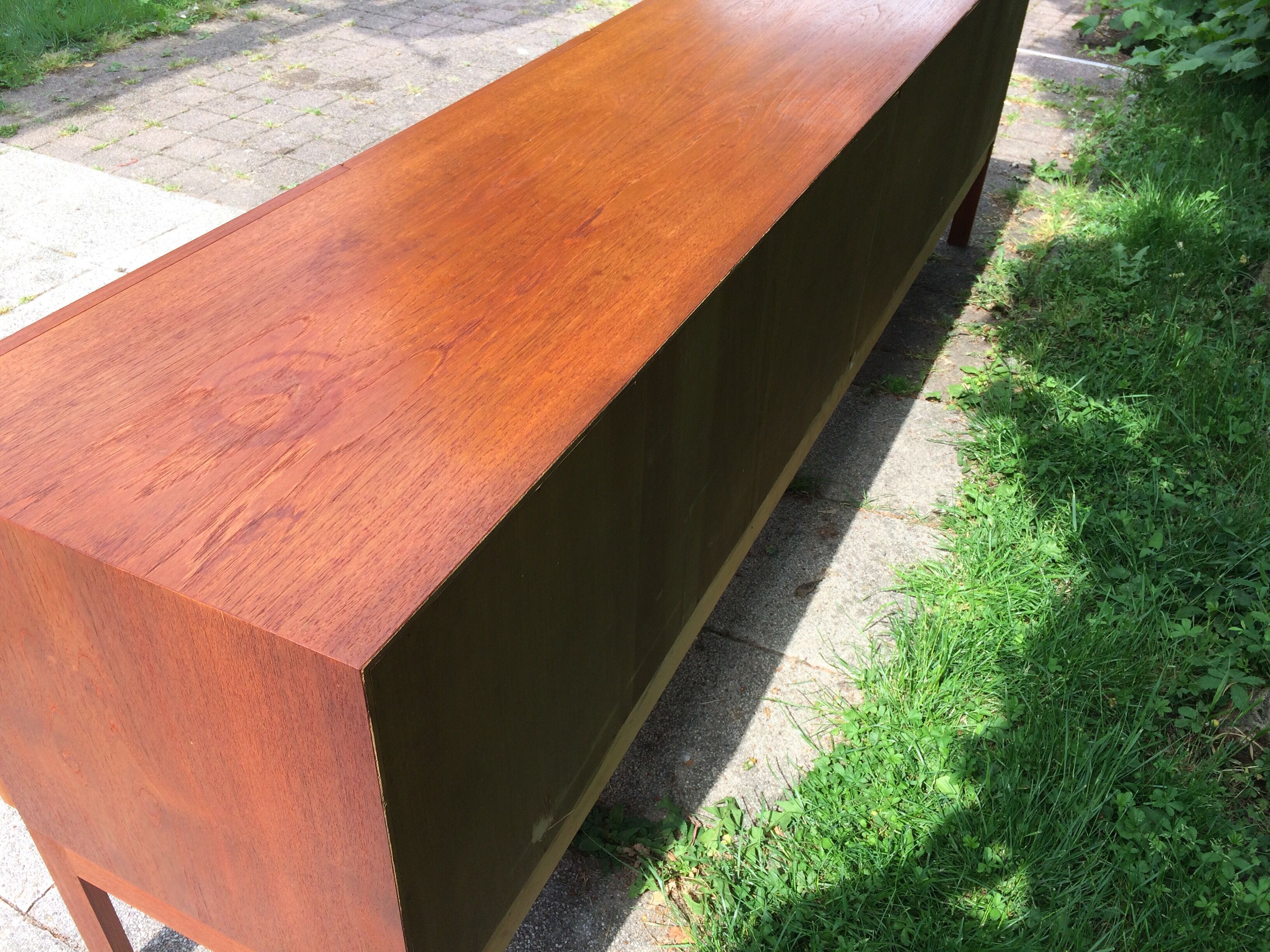 Vintage straight feet 3-door sideboard