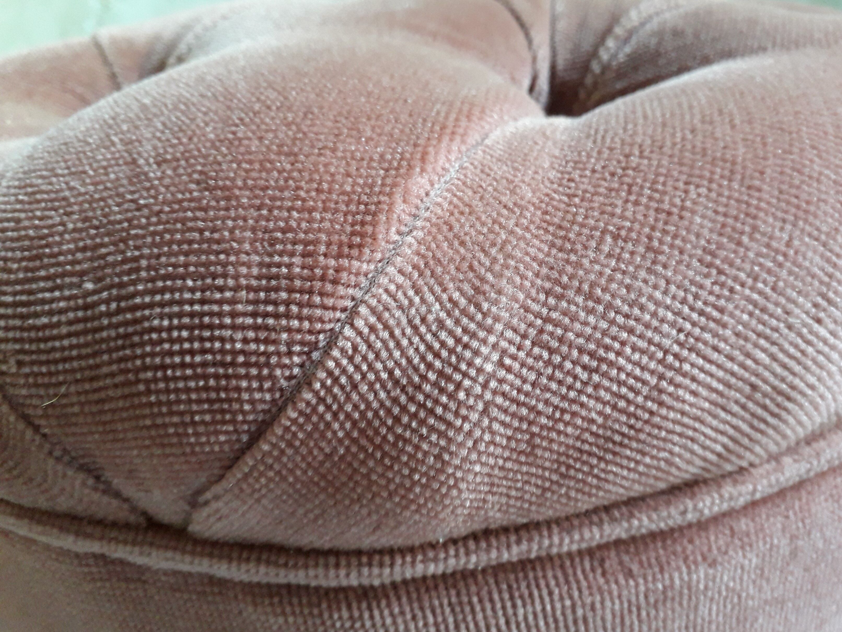 Velvet ottoman padded old pink