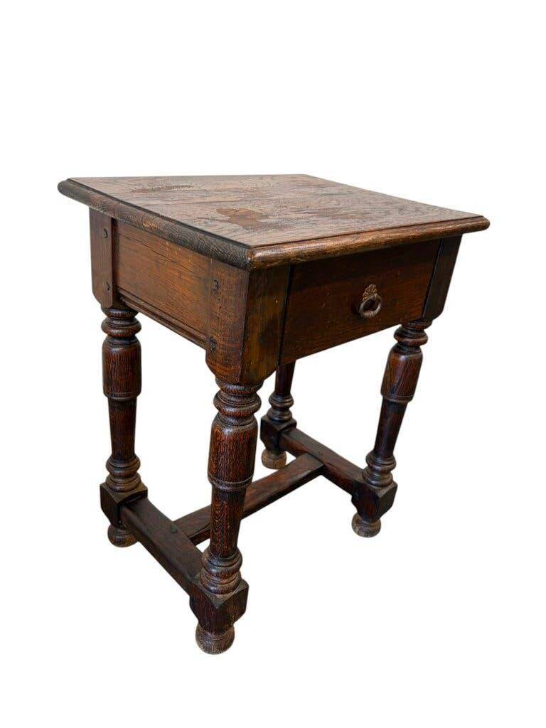 Vintage side table/nightstand for plants