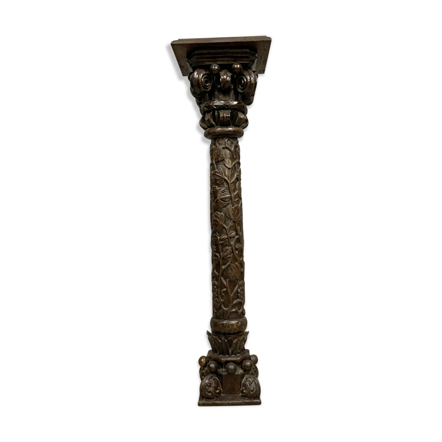 Asia XIXth century: magnificent pedestal column in hard wood carved around 1880