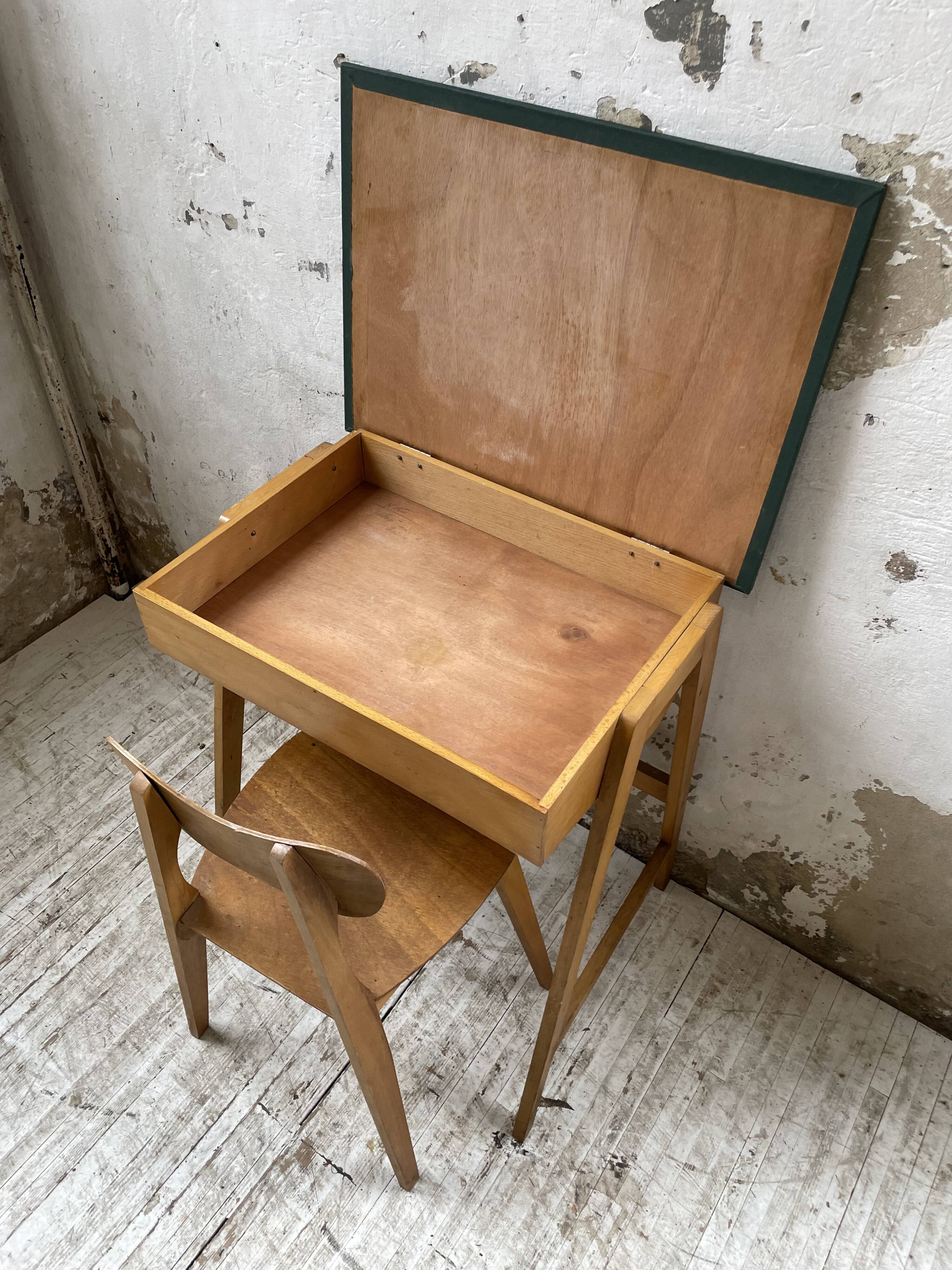 Bureau et chaise enfant pieds compas