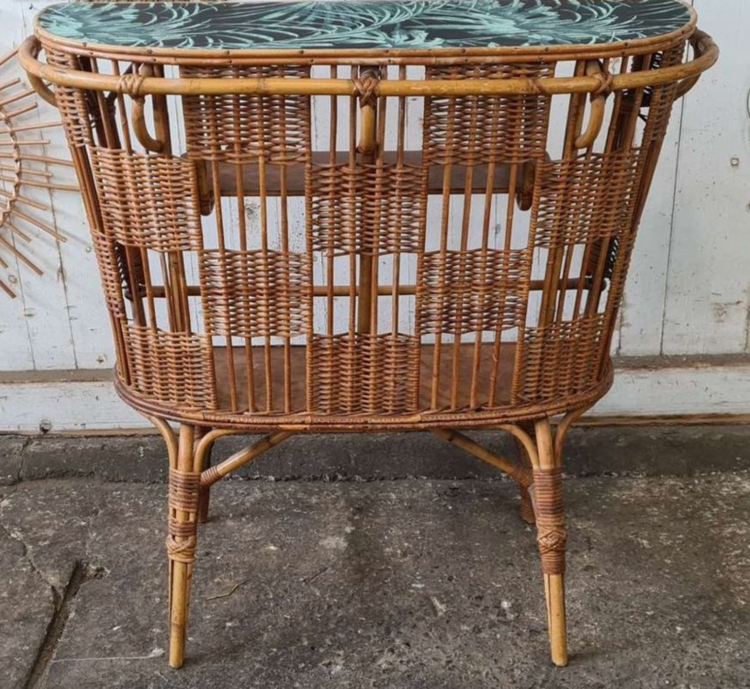 Vintage rattan bar