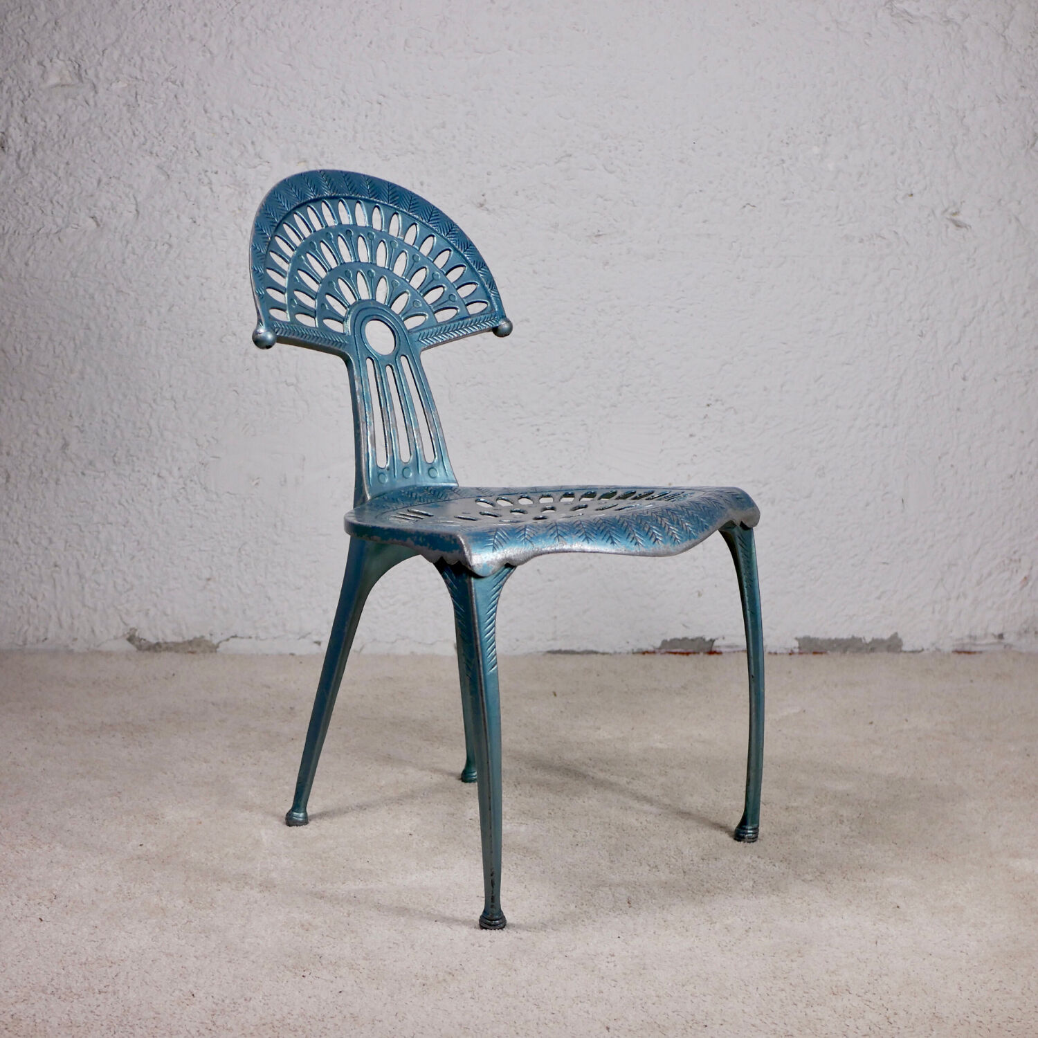 Oscar model peacock chair by Oscar Tusquets Blanca for Kettal