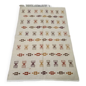 Tapis à motifs berbères