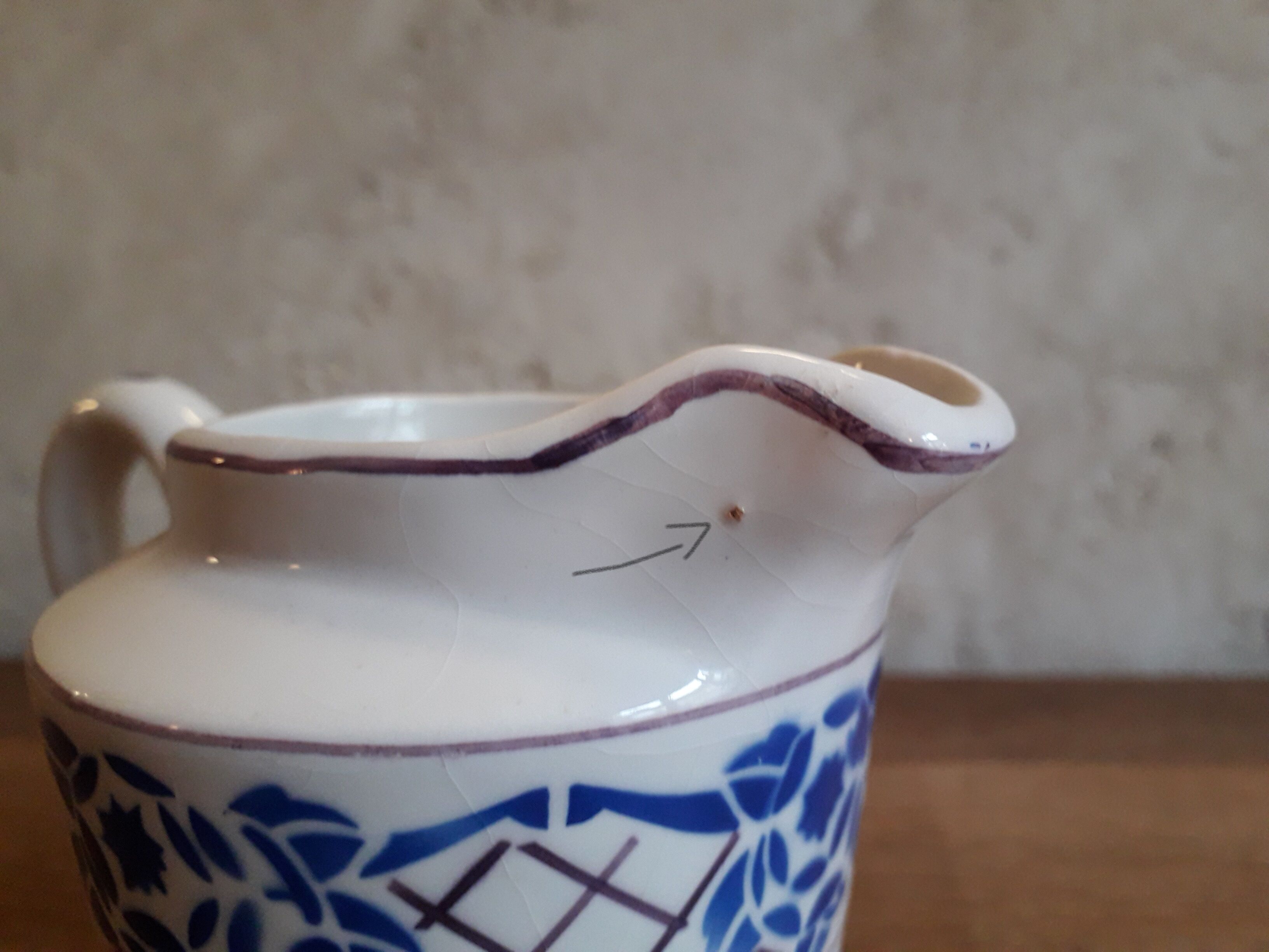 Choisy earthenware milk jug model Roseraie News Galleries