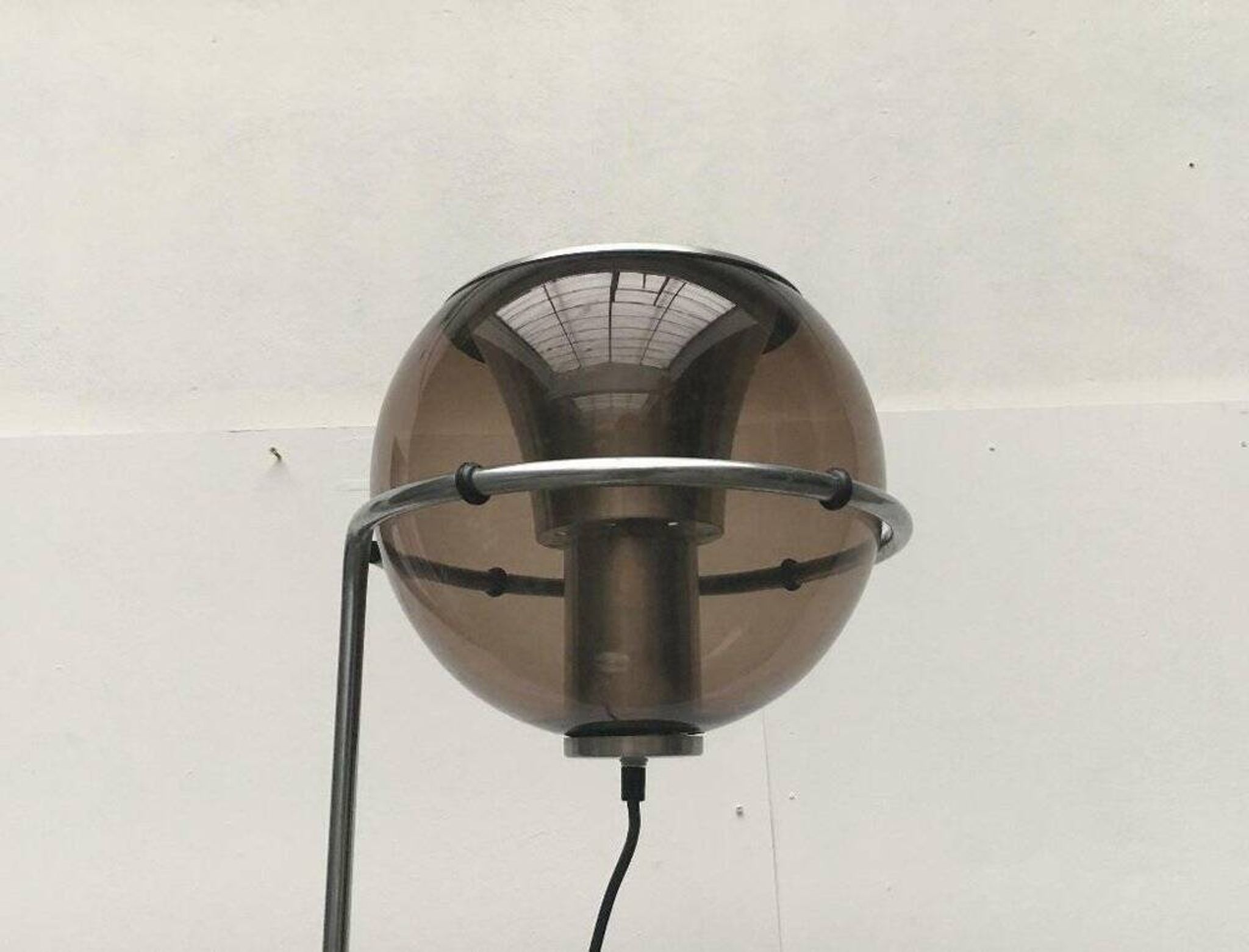 Lampe sur pied boule de l'espace moyen siècle néerlandais de Gepo, années 1960