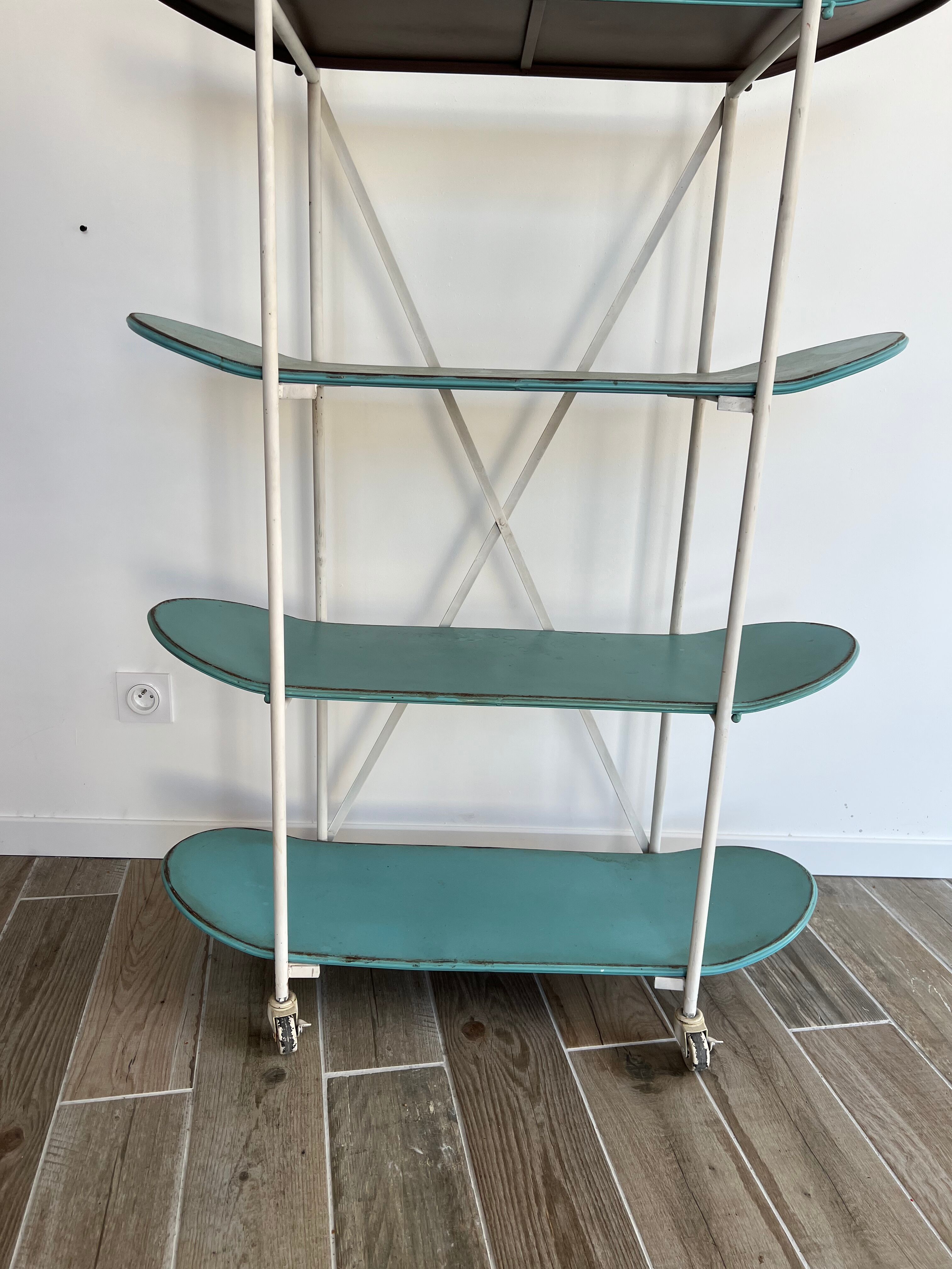 Shelf "skateboard" on wheels 70s /80s