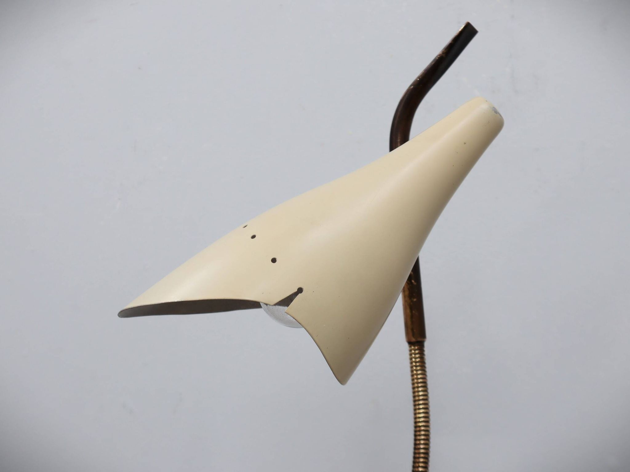 Oscar Torlasco for Lumen rare 1950s Italian table lamp in brass and marble