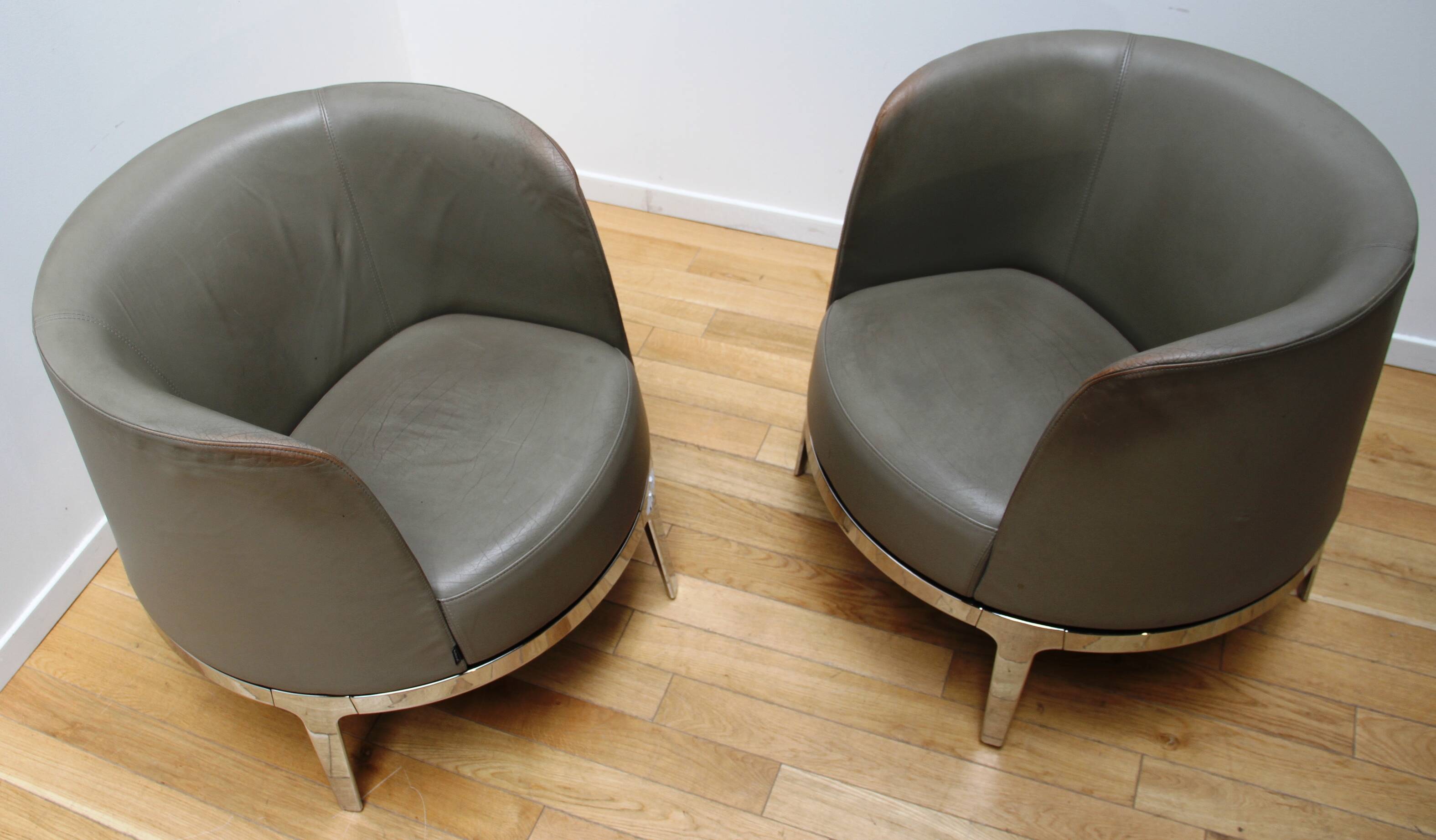 Paire de fauteuils Omni, Materia