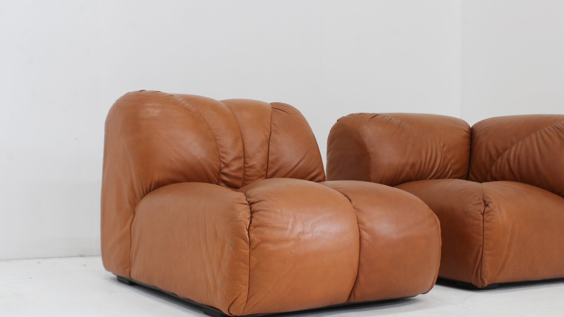 Vintage modular sofa in cognac leather, Italy 1970s
