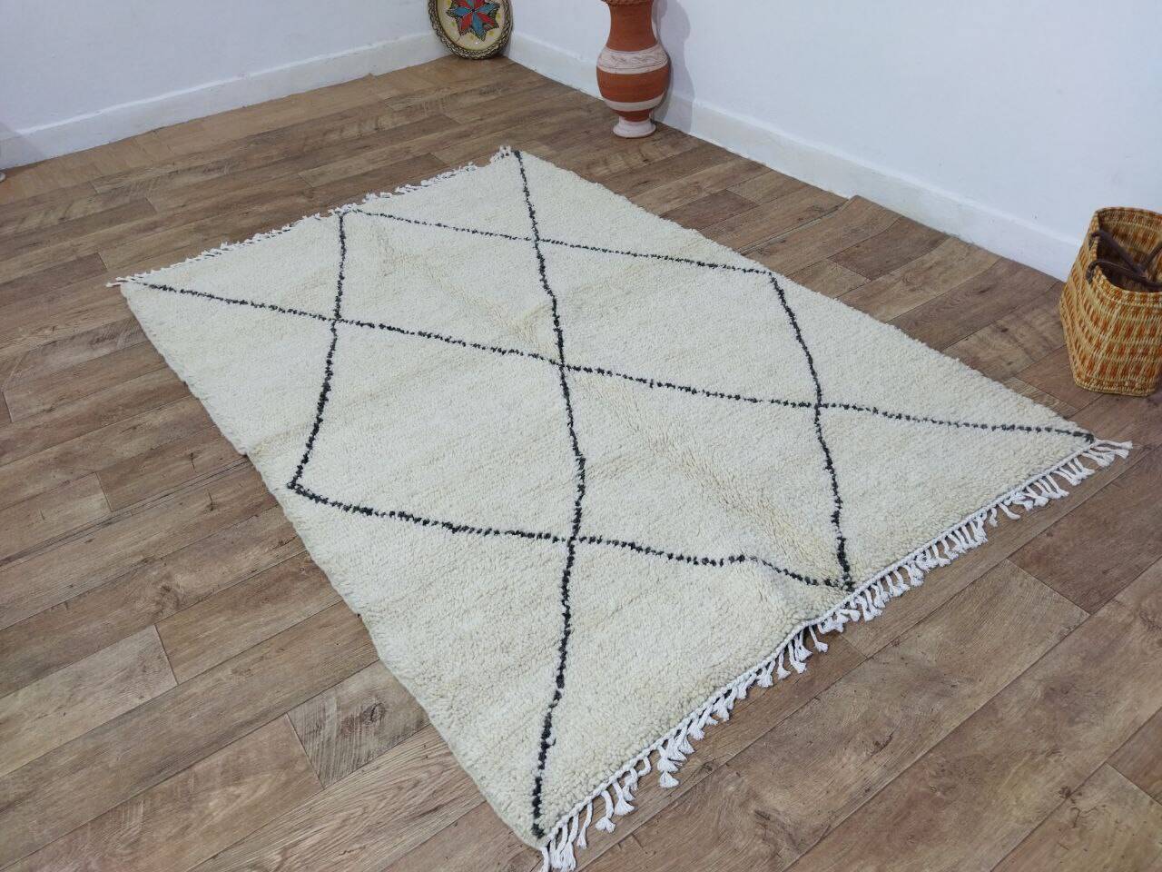 Handmade wool Berber rug 214 x 146 cm