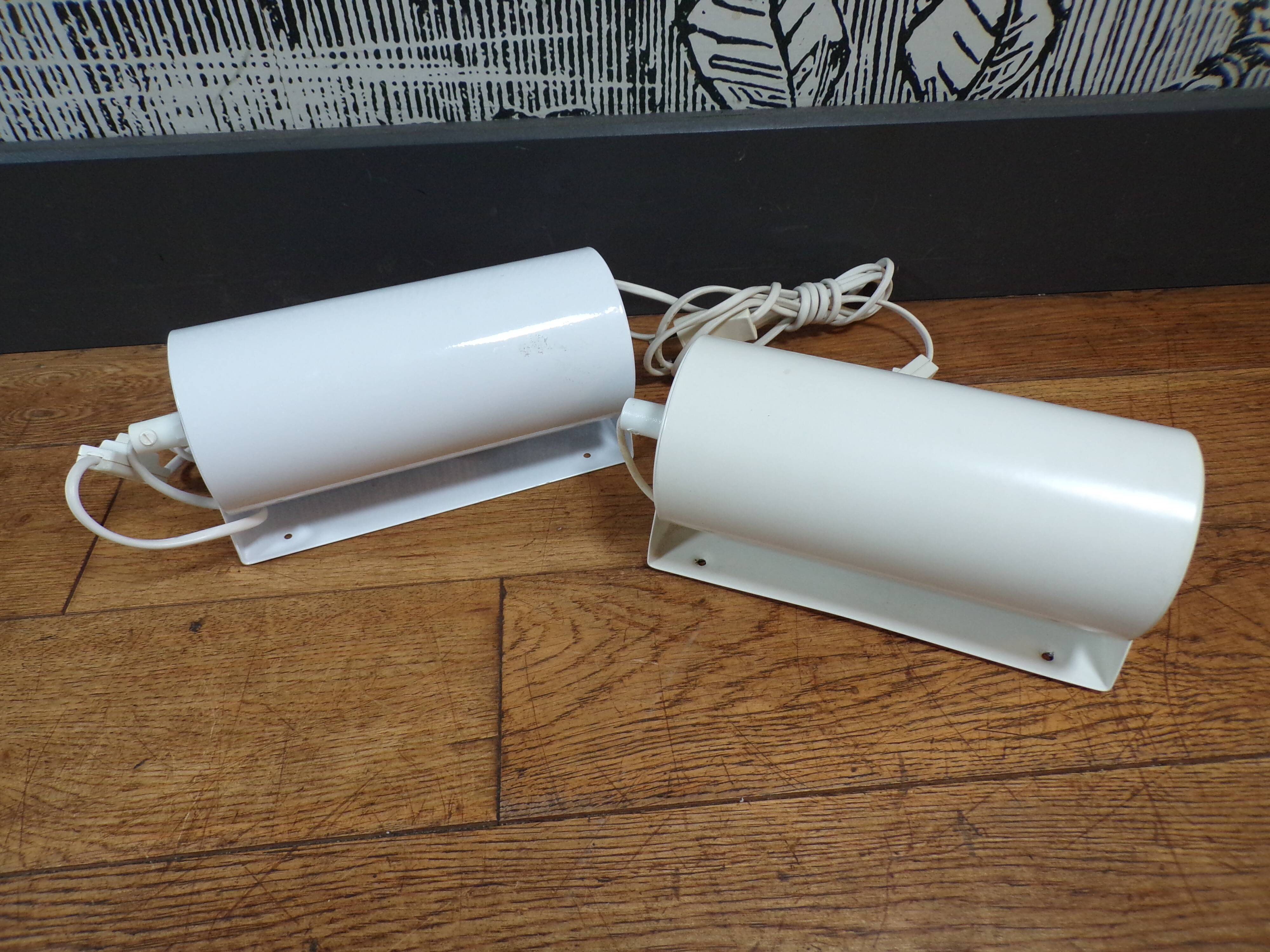 Duo of wall lights V413 Ikea