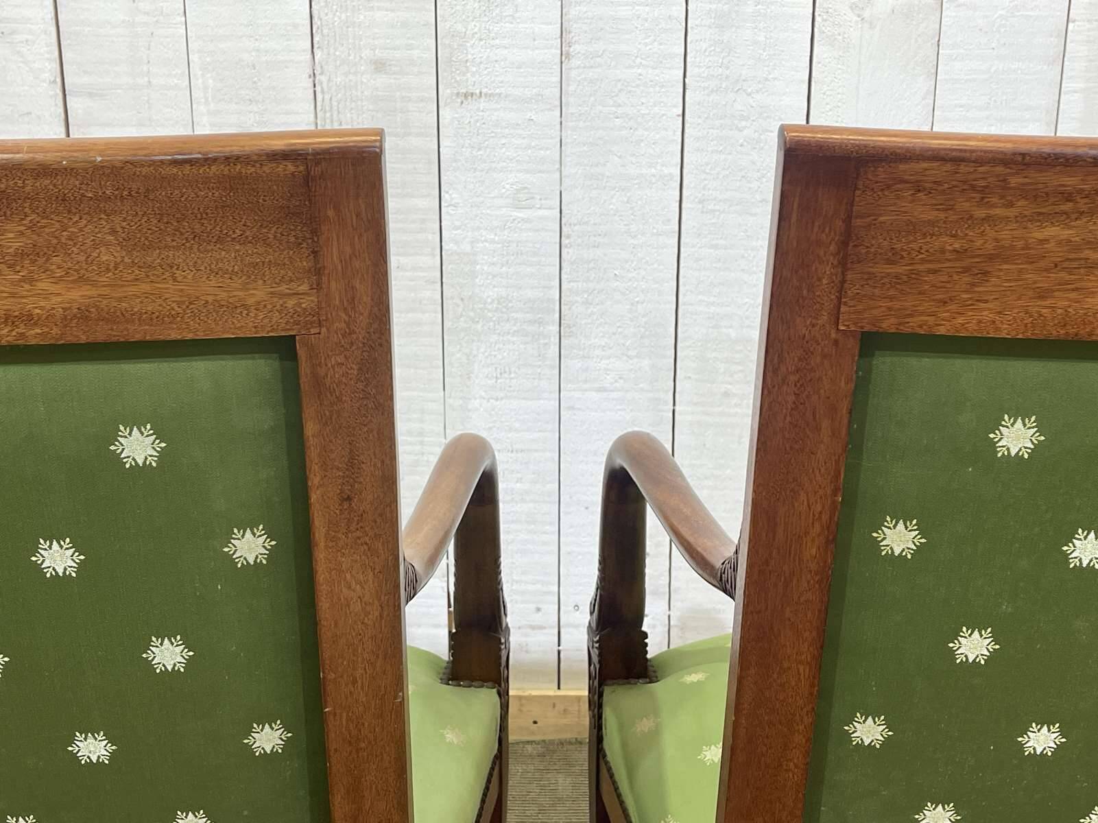 Paire de fauteuils style Empire en acajou, travail des années 50