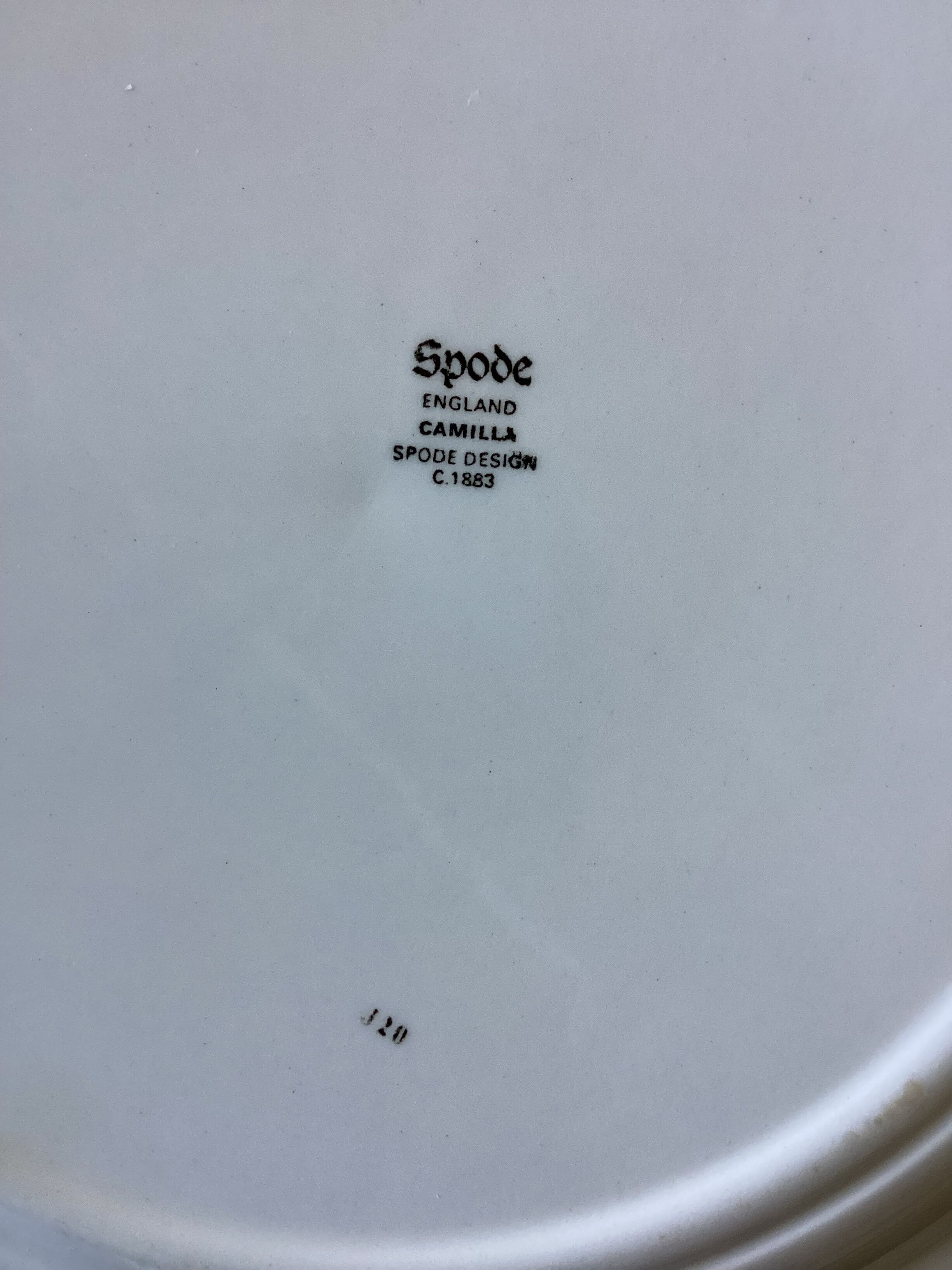 Set of Three ceramic plates Spode England dimension: height -2.5 cm- diameter -26 cm-