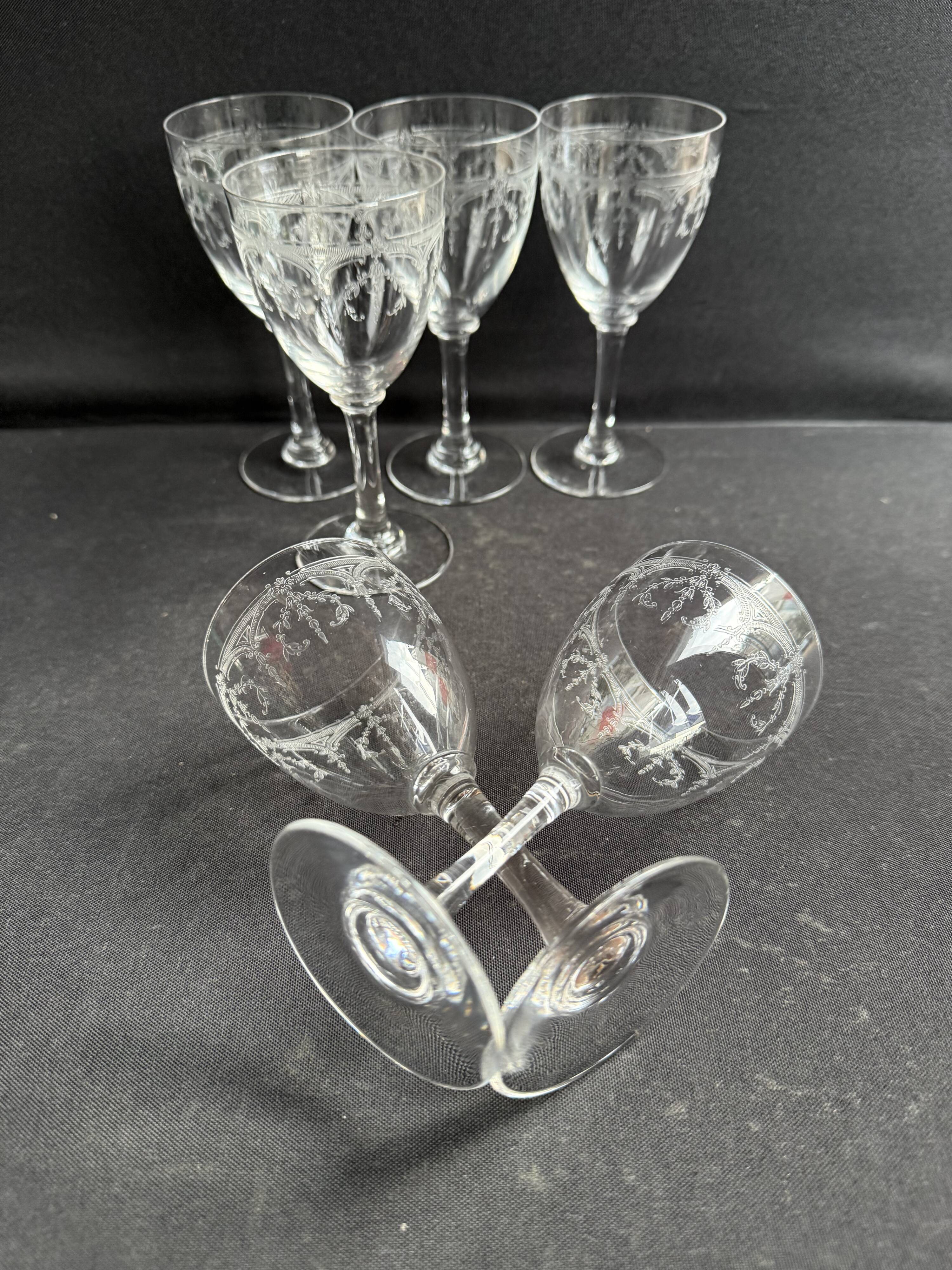 6 Saint Louis Manon wine glasses