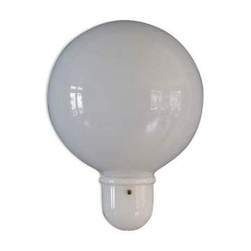 Space age perspex balloon wall lamp, white wall sconce, mushroom, acrylic vintage lighting