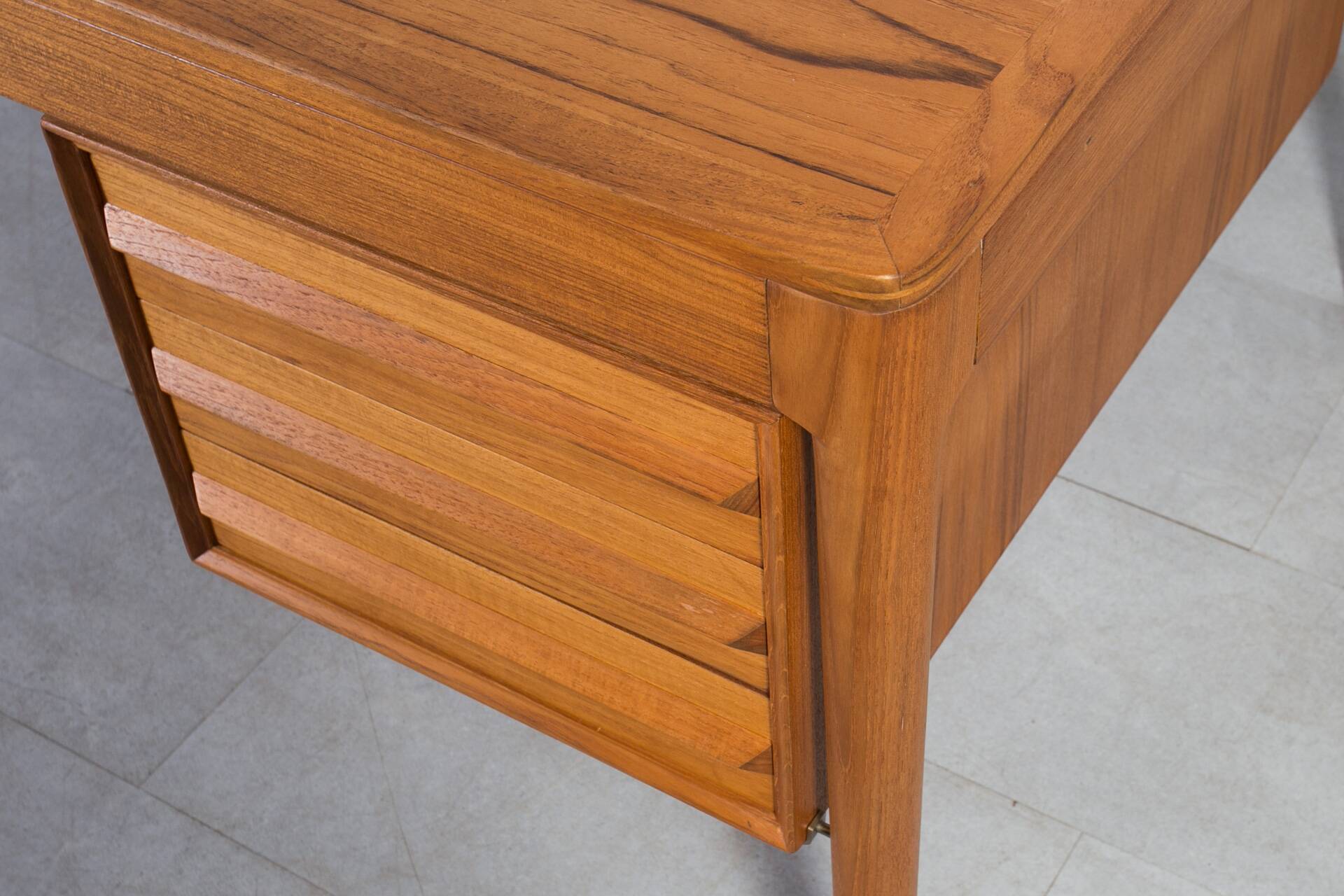 Mid-century modern teak desk by Torbjørn Afdal for Bruksbo, 1960s