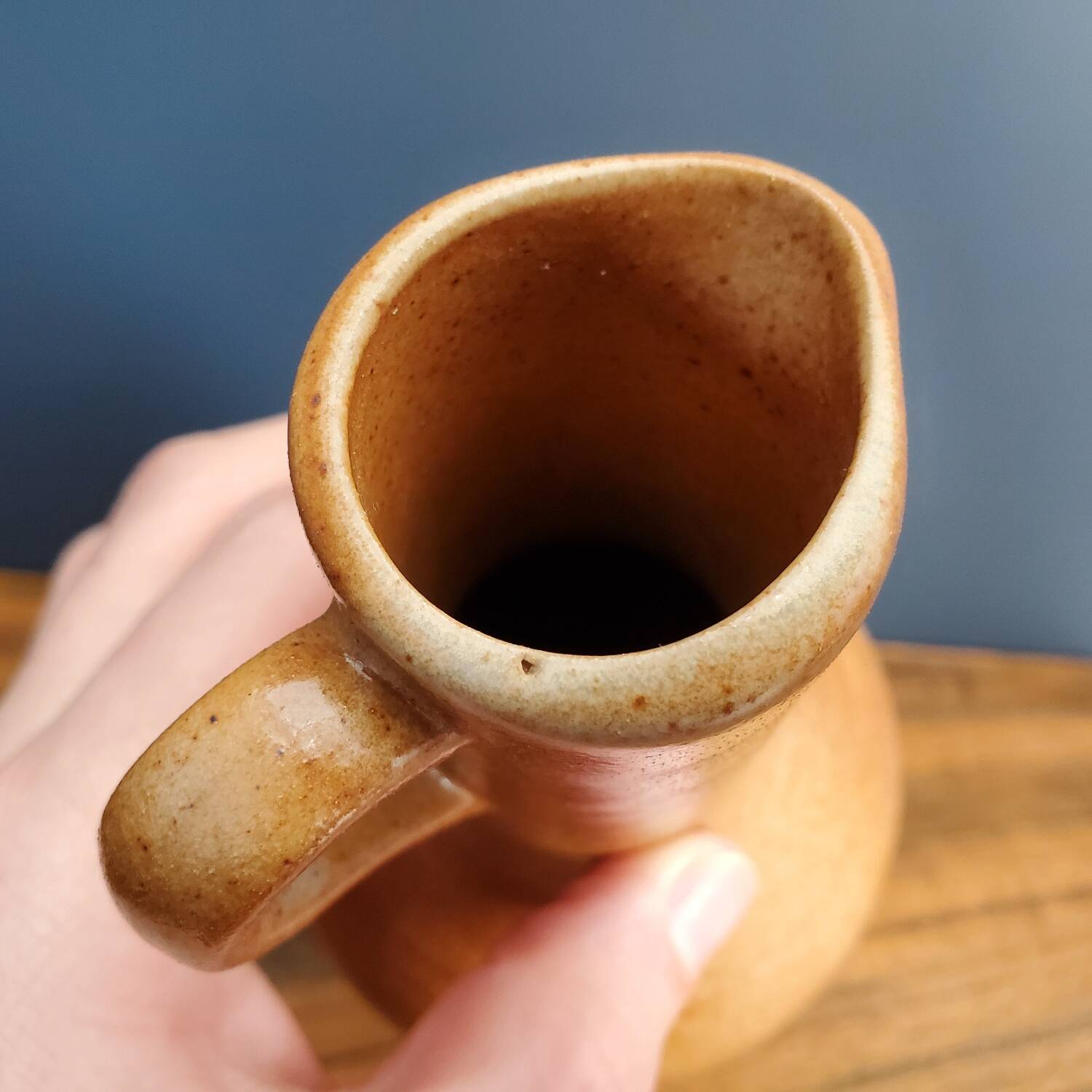 Arnon sandstone vase carafe