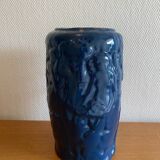 Vase of dancing girls in a farandole