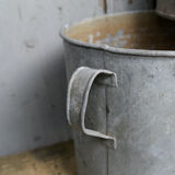 Cache pot en zinc