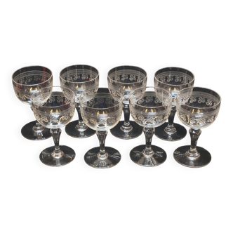 Baccarat Pompadour 8 Engraved Crystal Wine Glasses H. 11.2 Cm