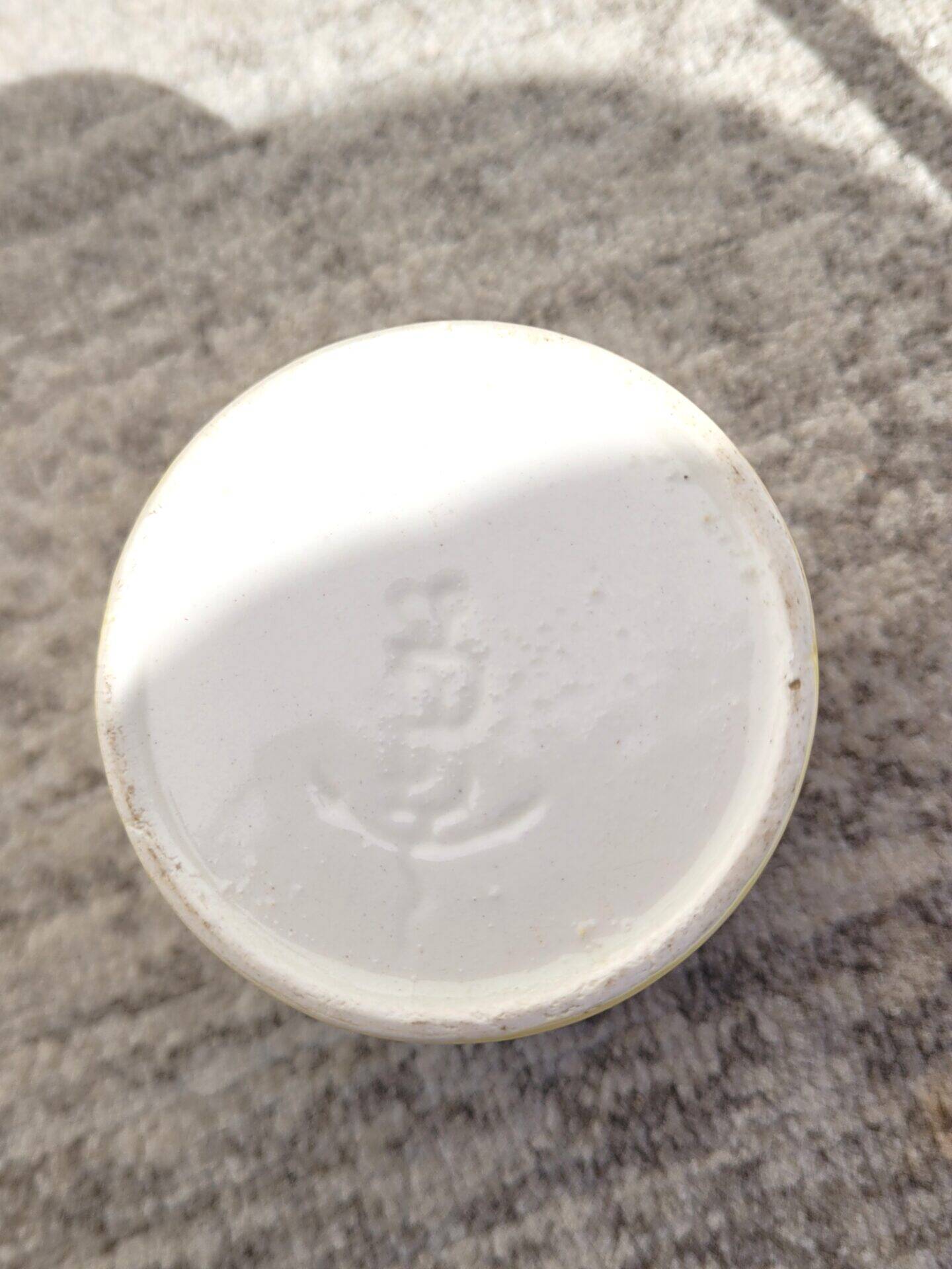 Set of 3 small Art Deco pots De Bruyn Fives