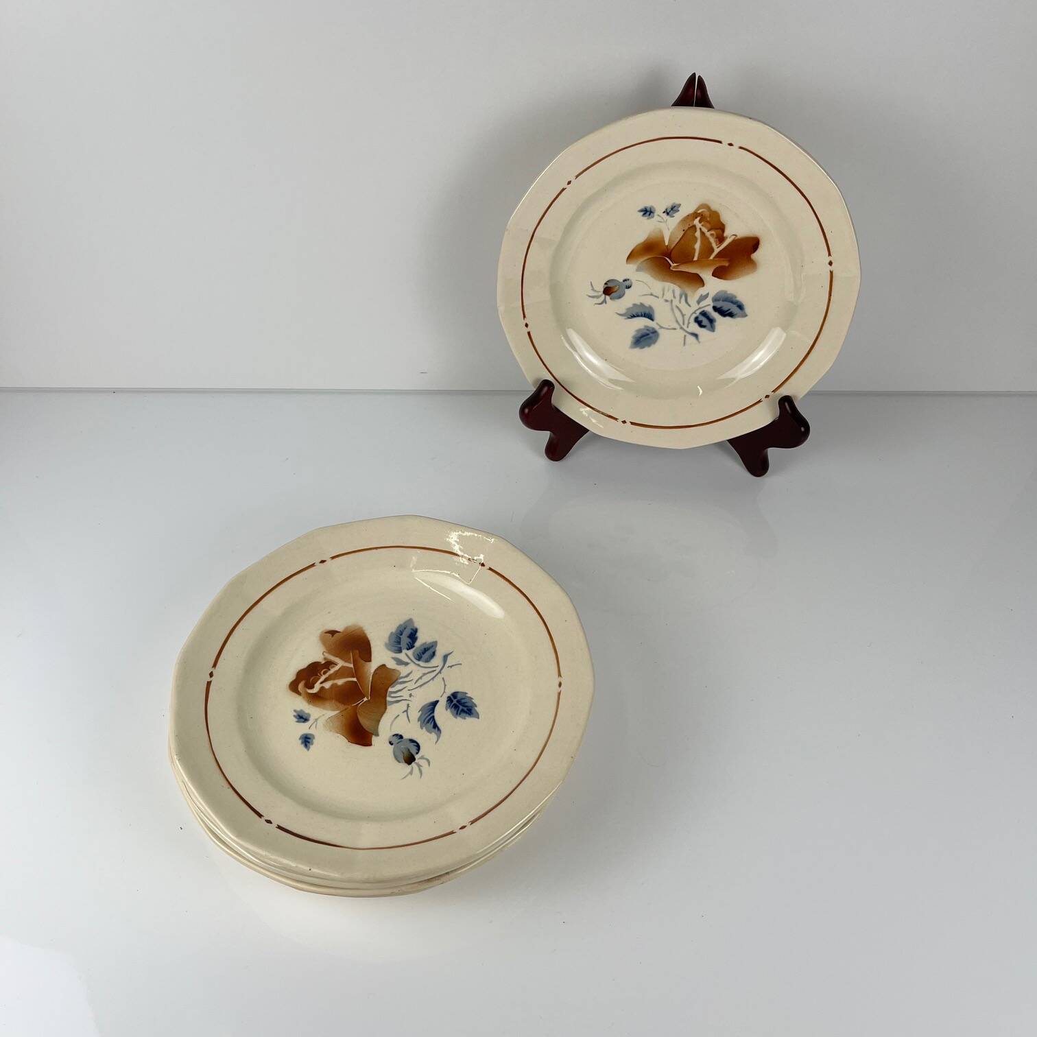 Set de 6 Assiettes à dessert Sarreguemines motif fleur , première moitié du