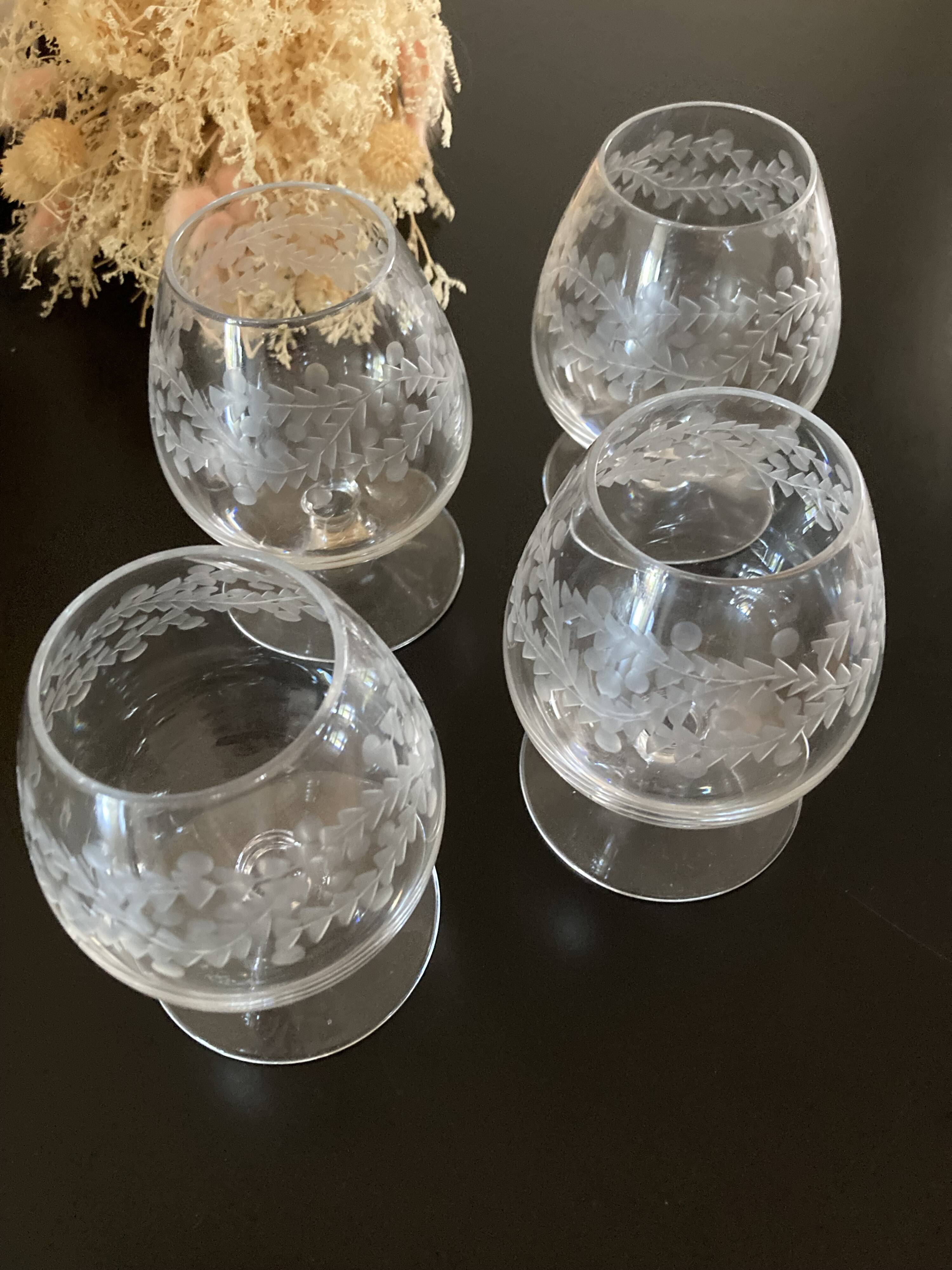Set of 4 blown and cut crystal cognac glasses