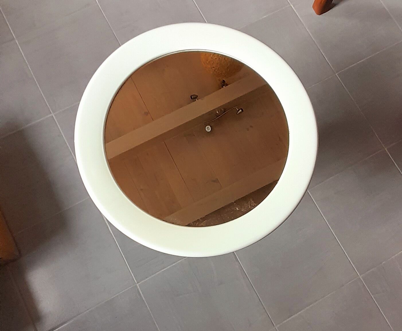 Round plastic mirror 70s