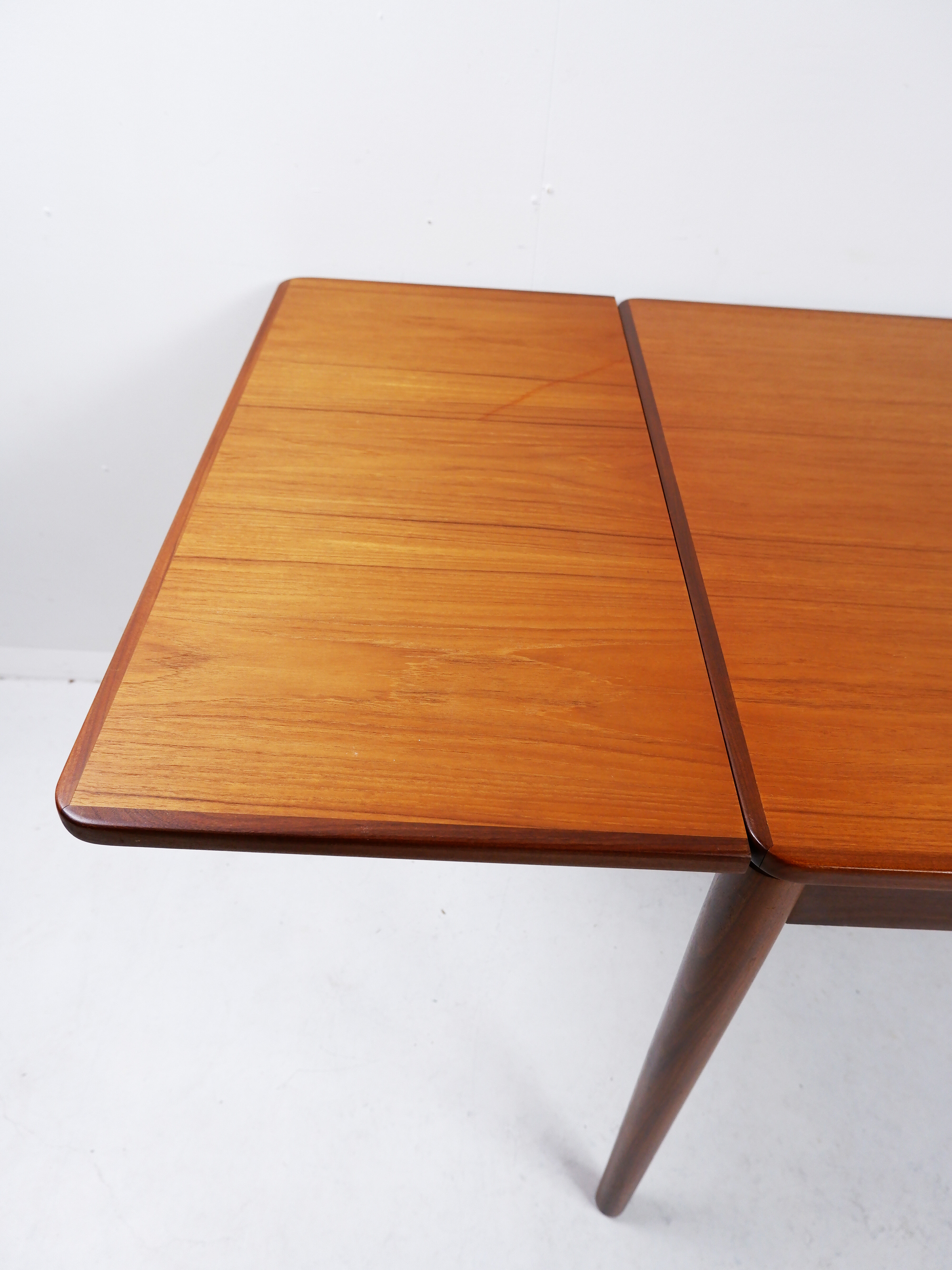 Pastoe extendable dining table 1960s