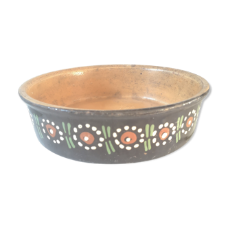 Ancient Soufflenheim pottery dish