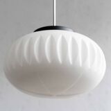 Lampe à Suspension Vintage Tchécoslovaque en Verre Blanc par Osvětlovací Sklo, 1070