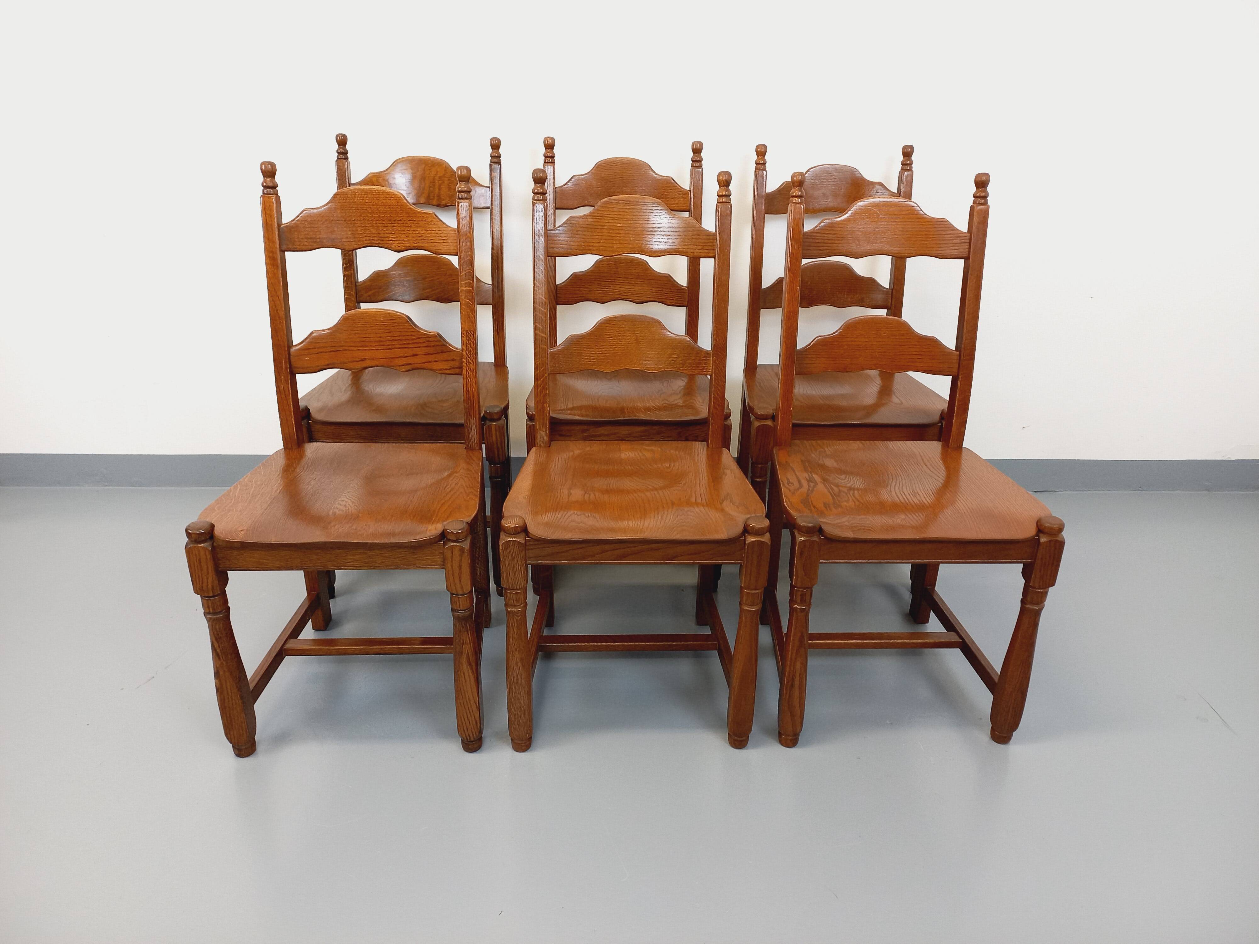 Set of 6 vintage brutalist chairs in oak wood from the 60s