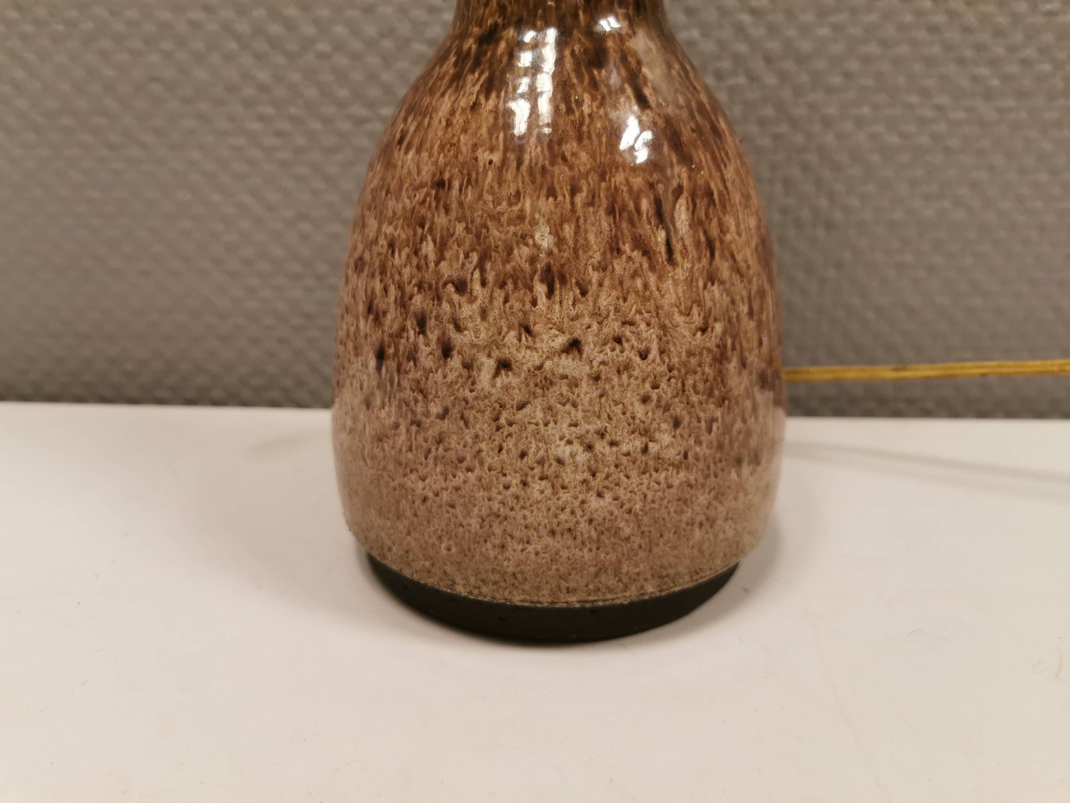 Table lamp in ceramic from Danish Belka Stoneware.