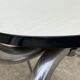 Chaises Formica  blanc pieds compas