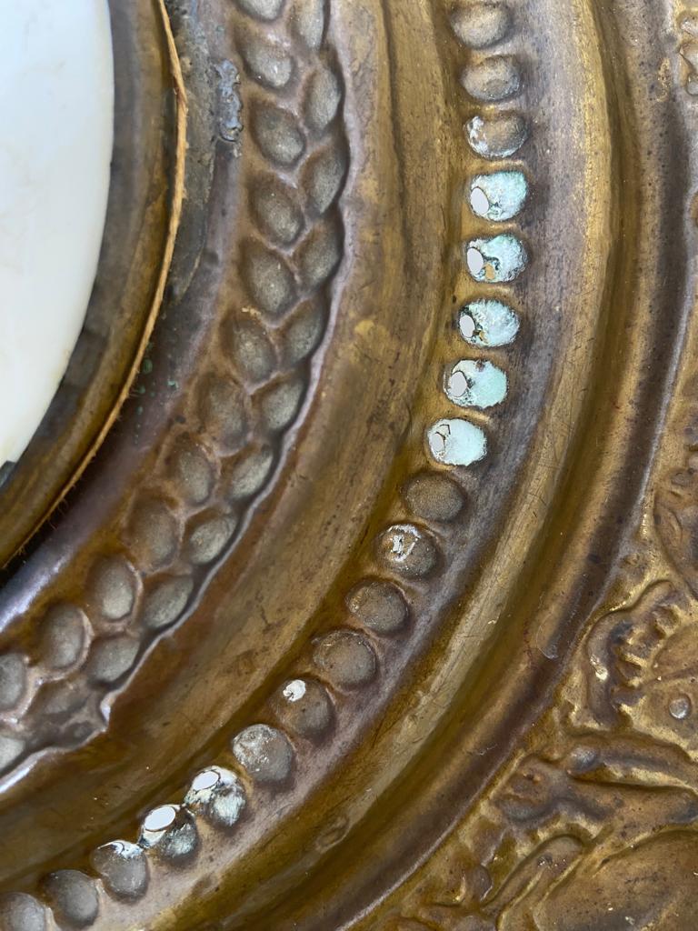 Decorative plate gold XIX in copper and porcelain