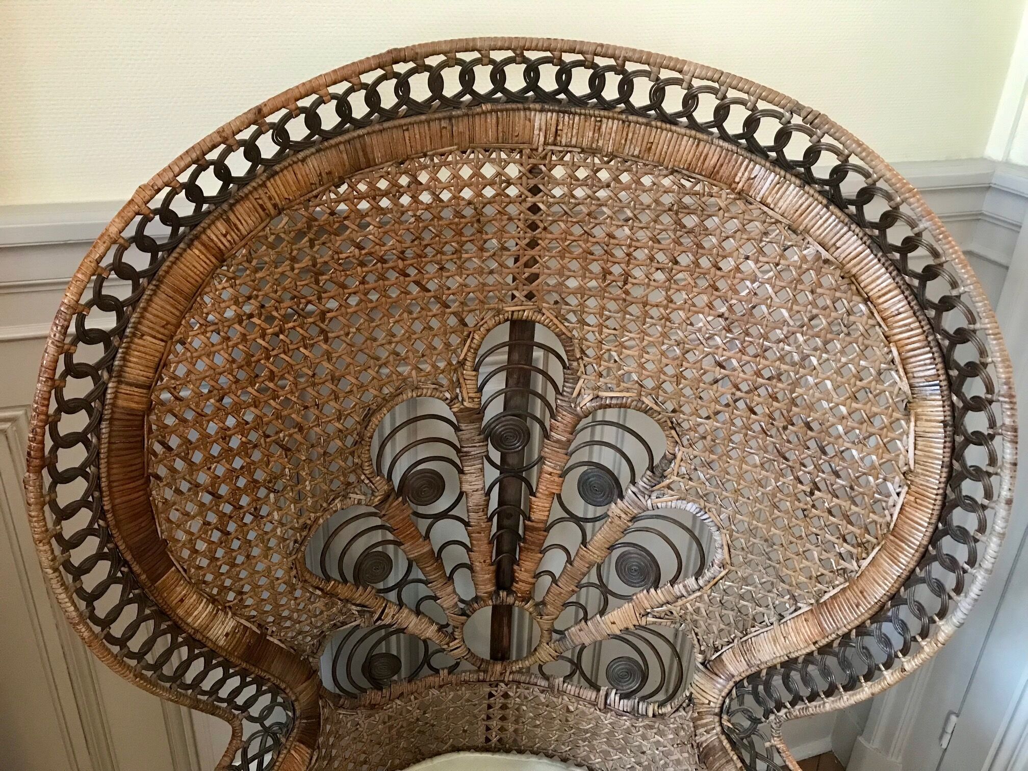 Armchair Emmanuelle peacock