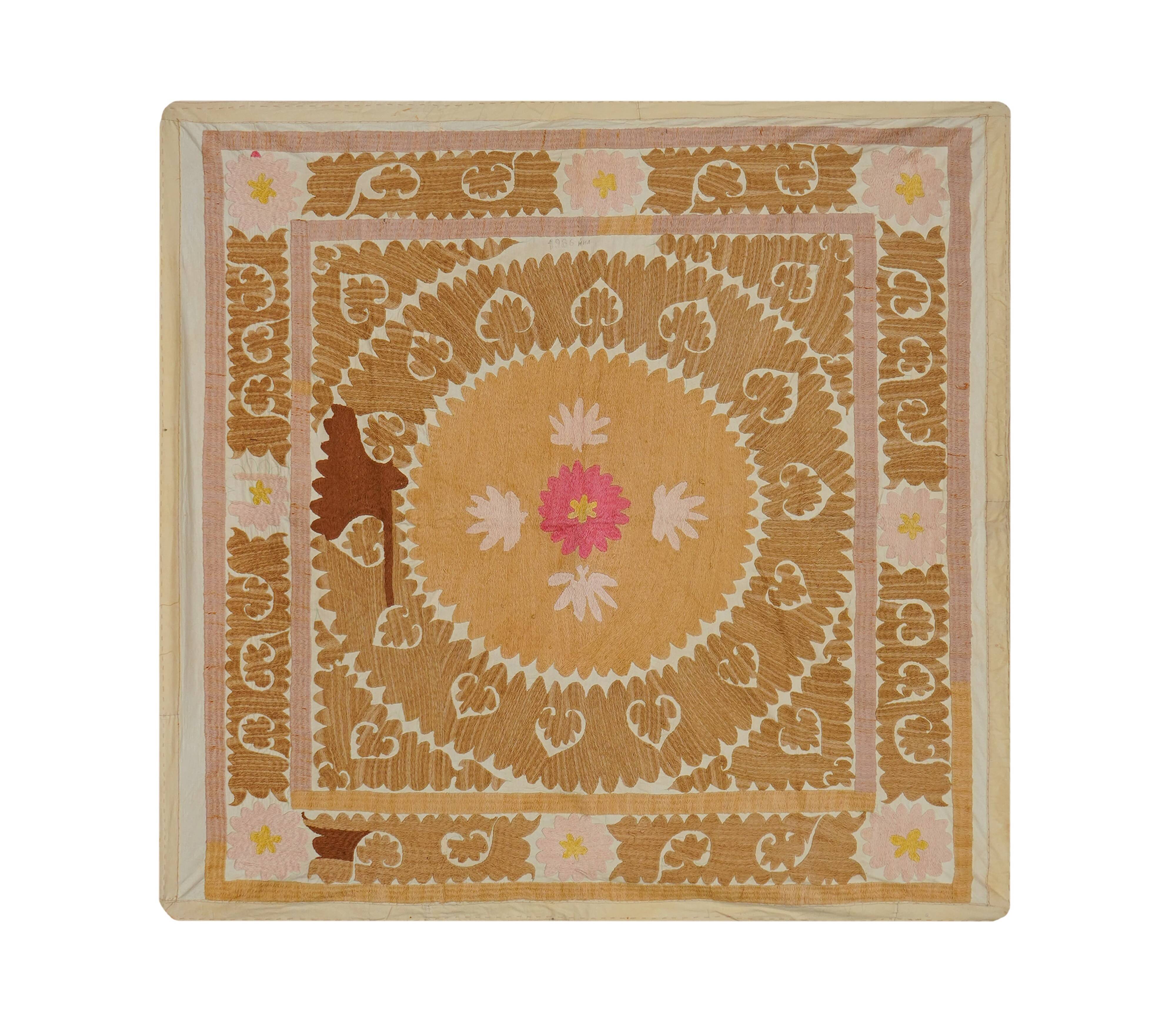 Vintage Turkish hand-knotted rug 131x136 cm