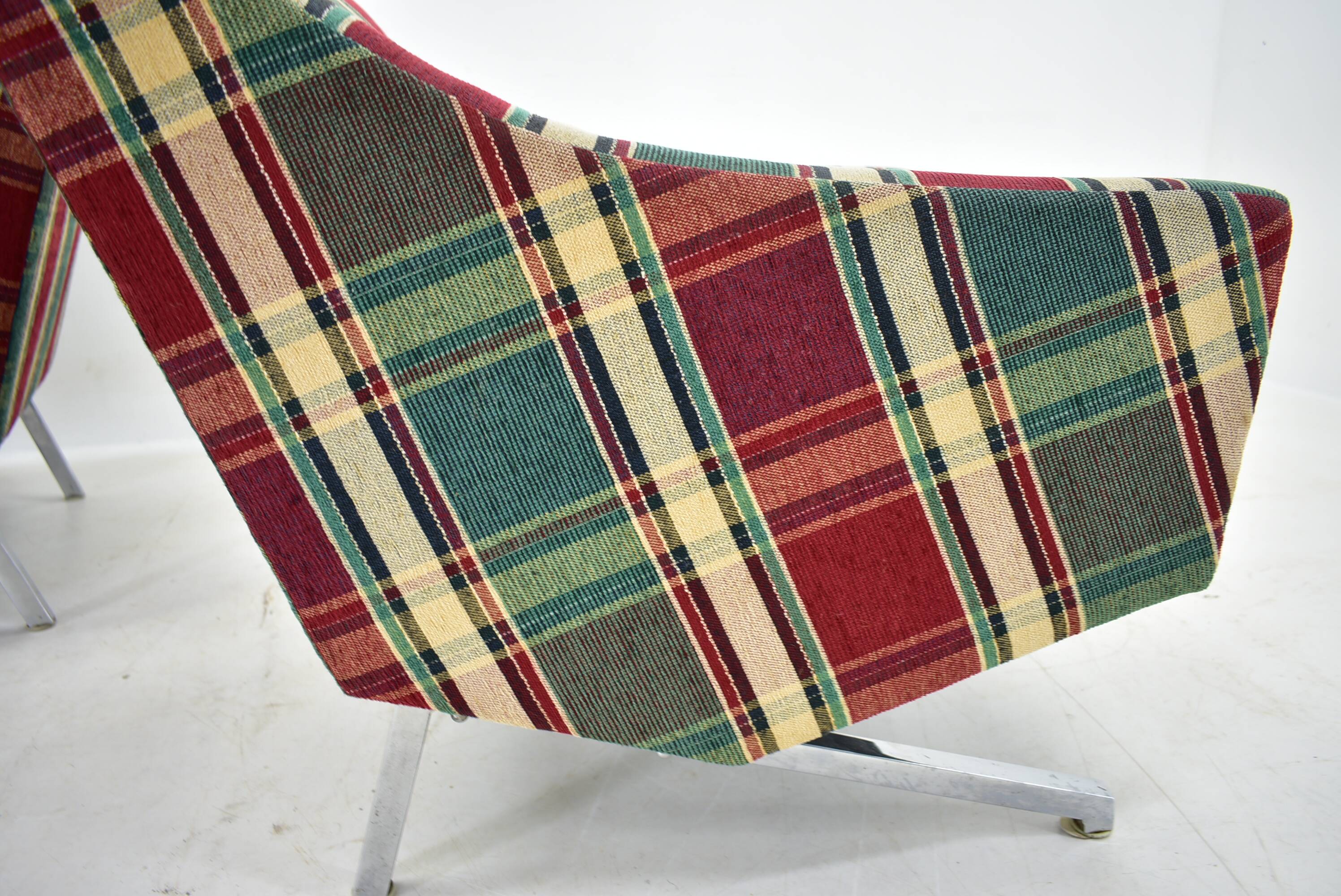 1970s Pair of Italian Design Armchairs