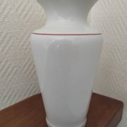 Porcelain vase with peacock decoration