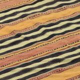 Kilim vintage d’Usak, 243 x 144 cm, laine 100 %, tissé à la main – années 1