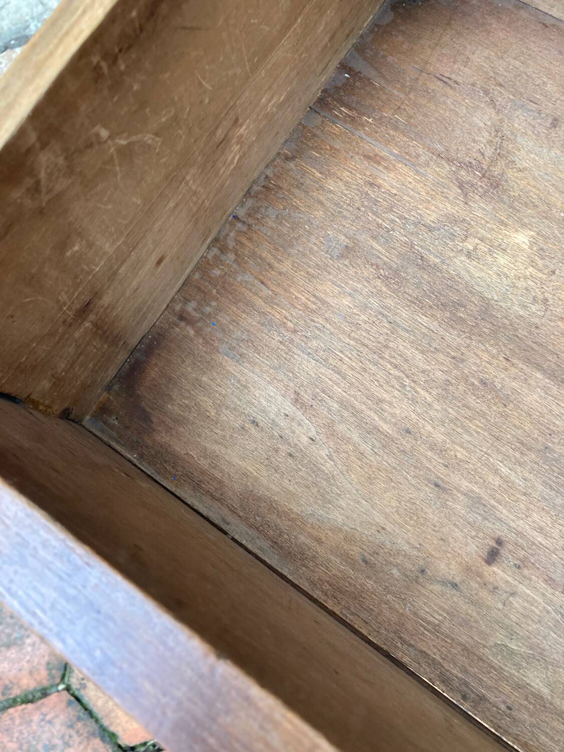 Antique chest of drawers