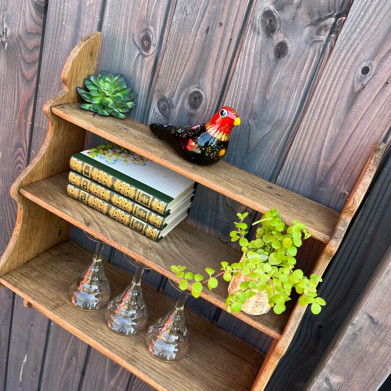 Artisanal shelf in raw wood